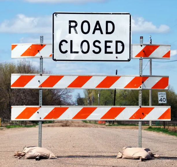 ALL GRAVEL ROADS IN THE SHIRE OF NUNGARIN ARE CLOSED TO VEHICLES OVER 4.5